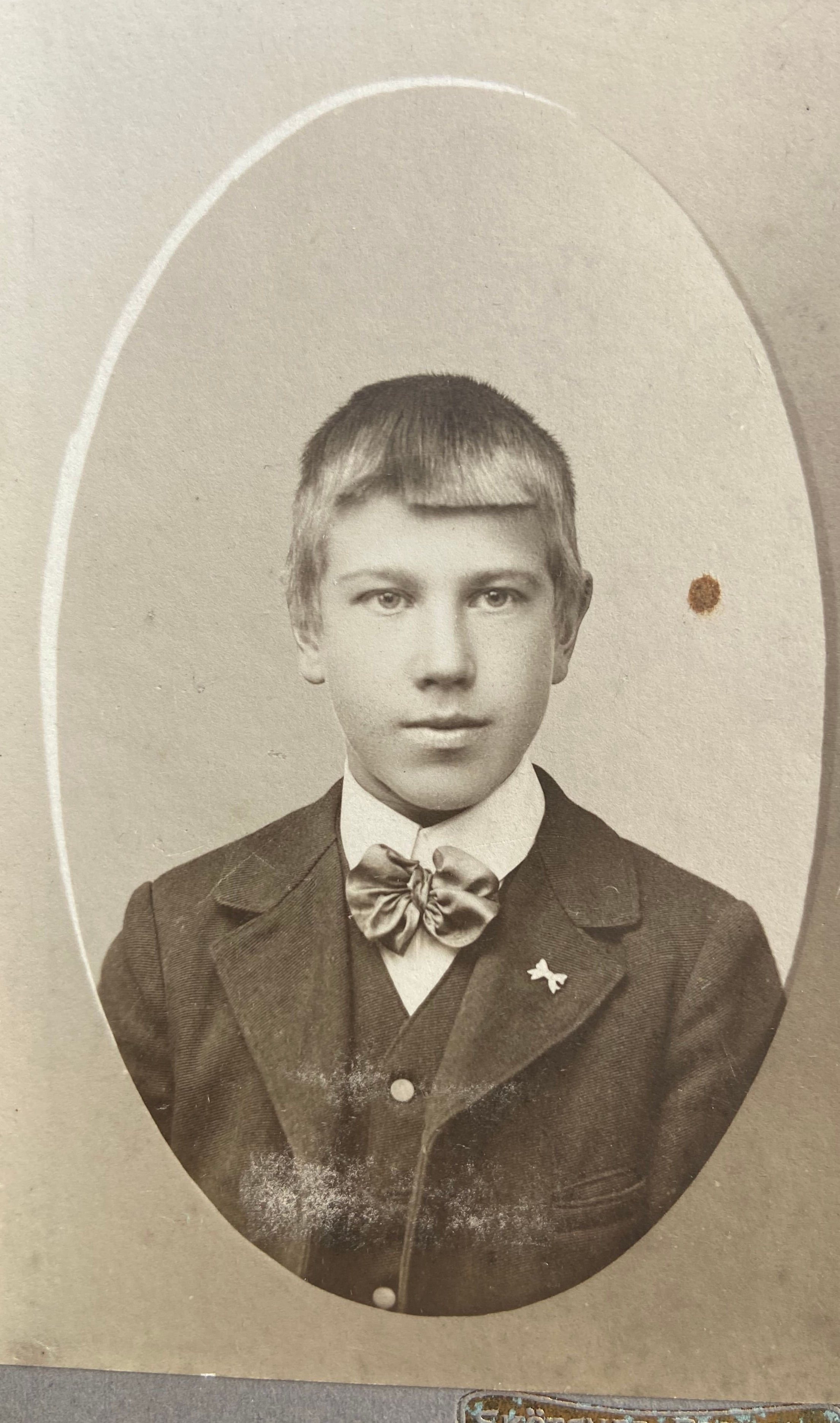 Porträtt av ung man